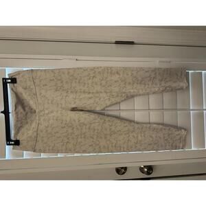 Fabletics Define PowerHold High-Waisted 7/8 Leggings.